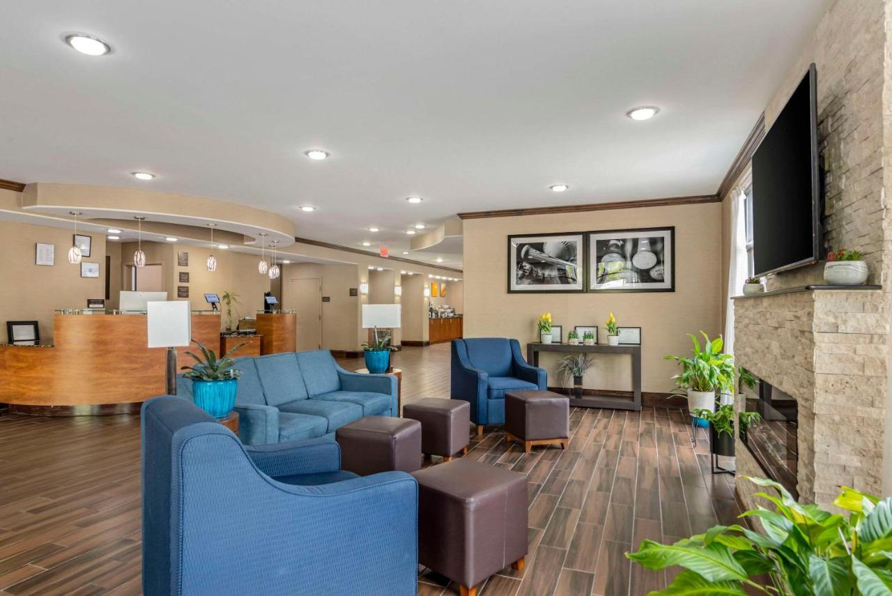 Comfort Suites At Kennesaw State University Экстерьер фото