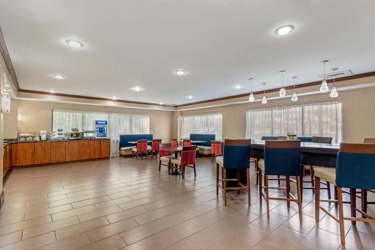 Comfort Suites At Kennesaw State University Экстерьер фото