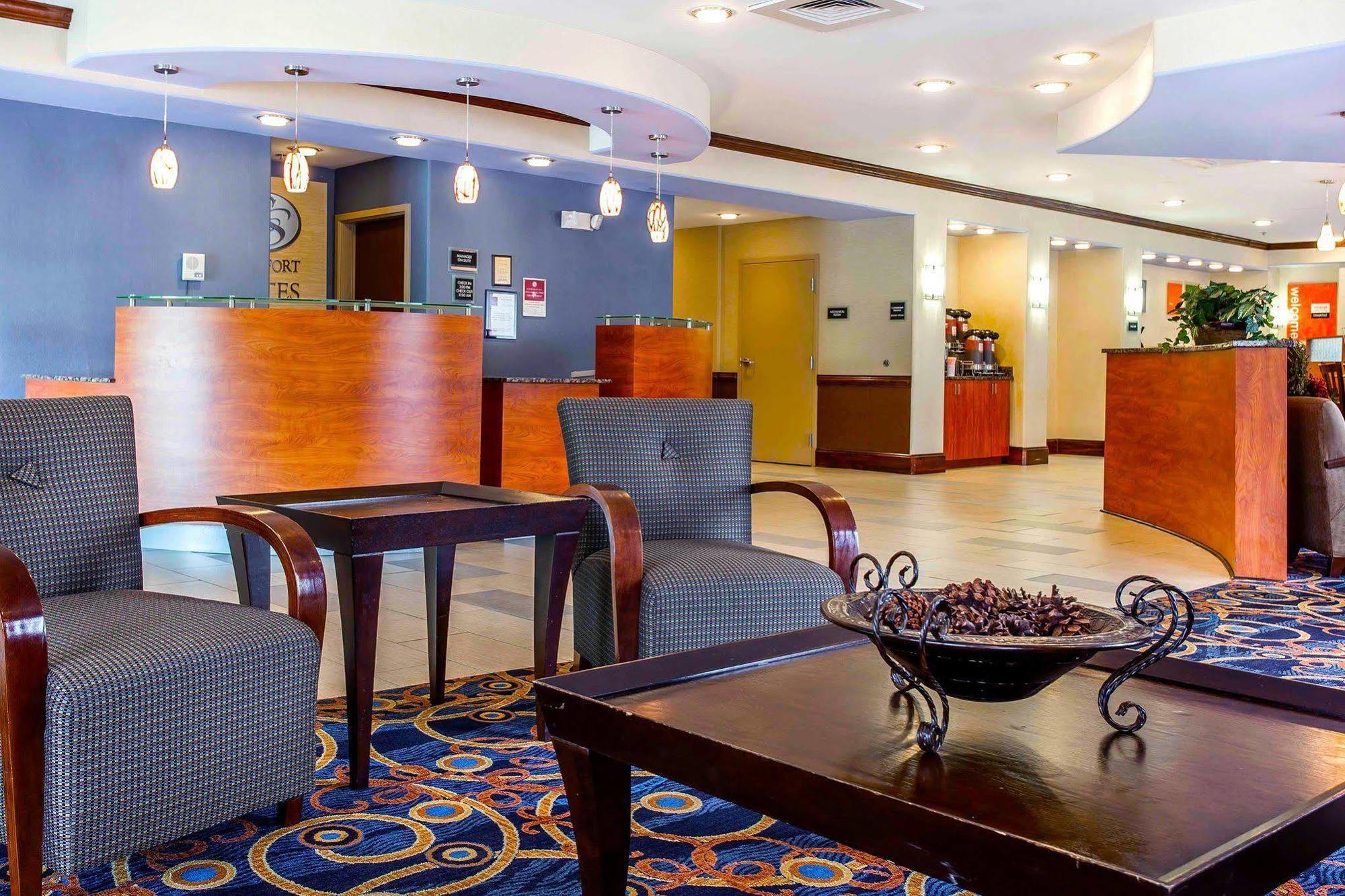 Comfort Suites At Kennesaw State University Экстерьер фото